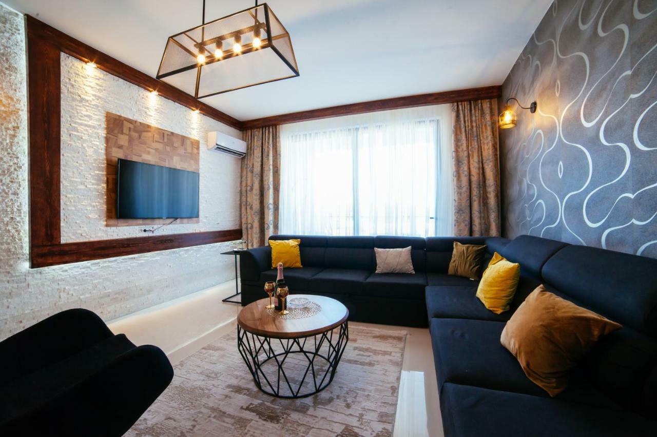 Hotel Platinum Ulcinj Exterior photo