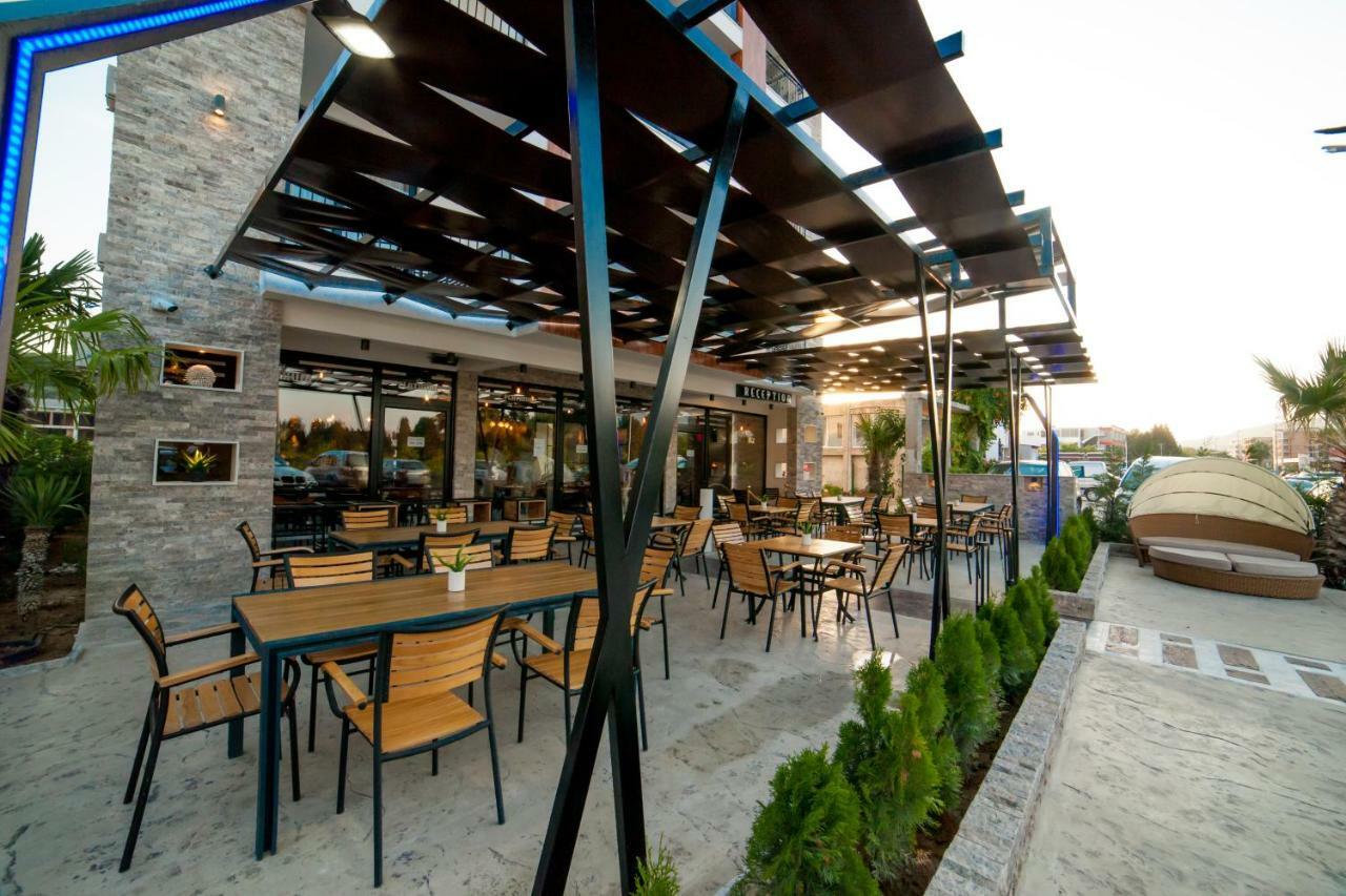 Hotel Platinum Ulcinj Exterior photo