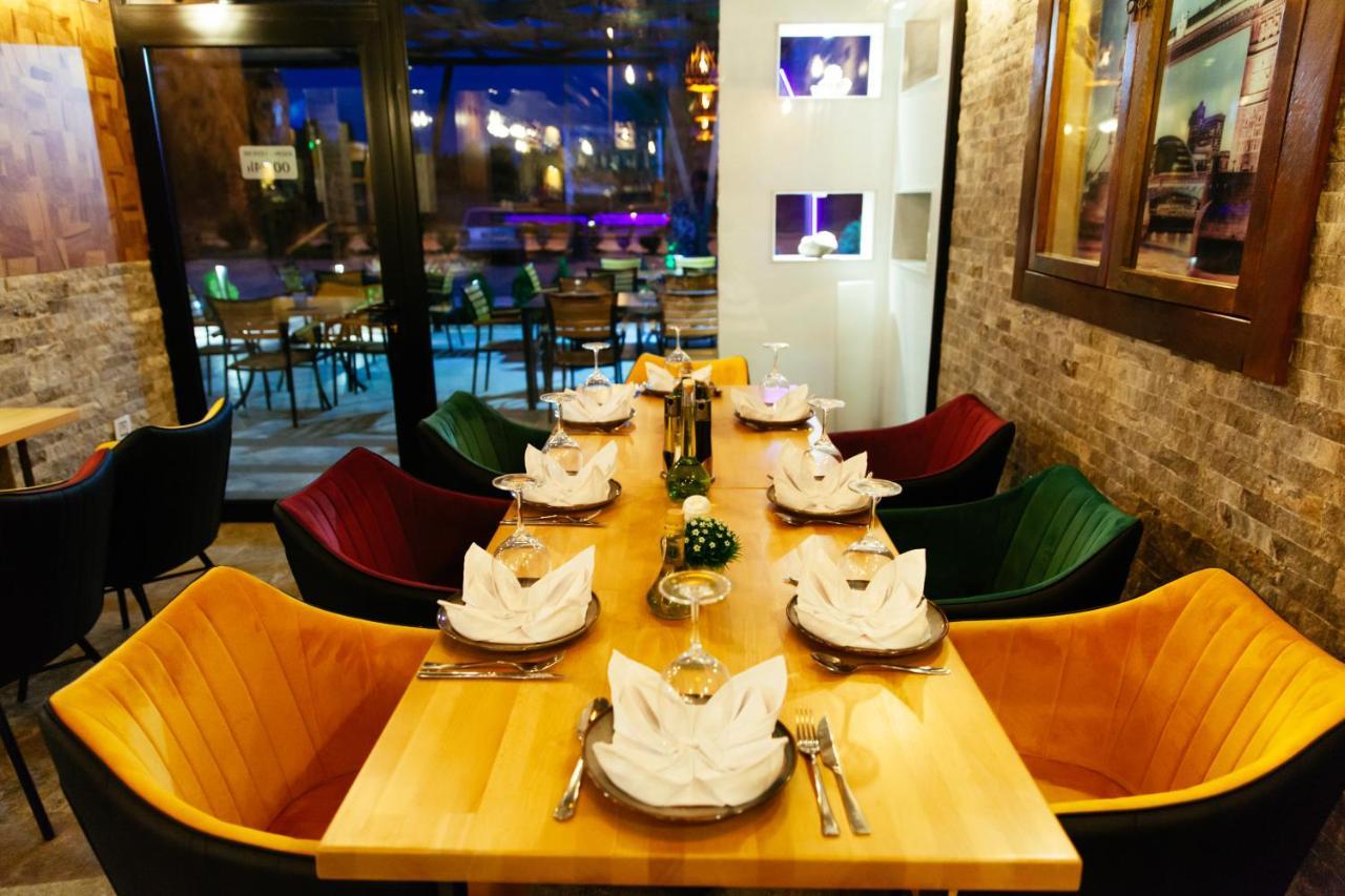 Hotel Platinum Ulcinj Exterior photo