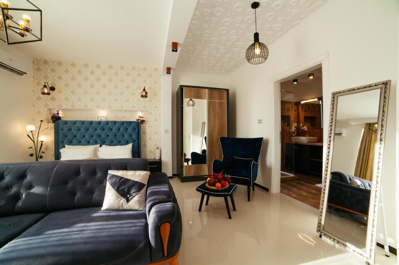 Hotel Platinum Ulcinj Exterior photo